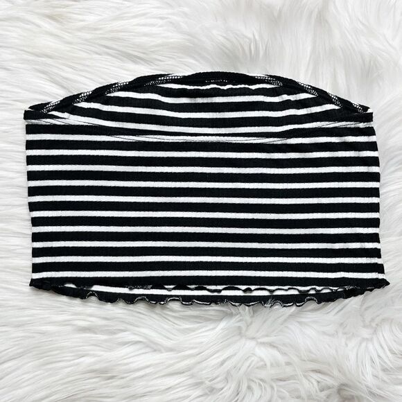ASOS striped ruffle trim crop top black & white size 4 - Picture 4 of 5